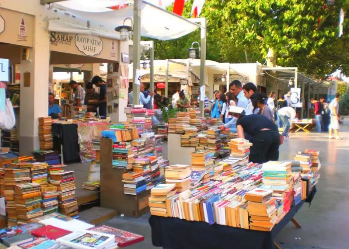 Nostalgic Booksellers and Bazaars